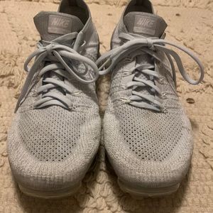 Nike Vapormax Gray Tennis Shoes